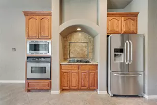 132 Silver Rose Blvd, Burleson, TX 76028 - Photo 12