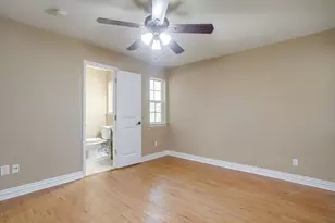 7036 Crabtree Ln, North Richland Hills, TX 76182 - Photo 18