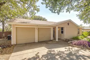 7036 Crabtree Ln, North Richland Hills, TX 76182 - Photo 30