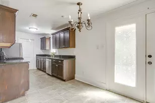 7036 Crabtree Ln, North Richland Hills, TX 76182 - Photo 12