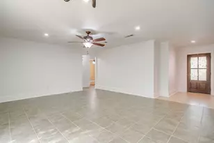 7036 Crabtree Ln, North Richland Hills, TX 76182 - Photo 8