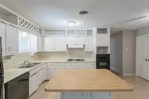 5905 Wheaton Dr, Fort Worth, TX 76133 - Photo 8