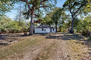 671 Cedarcliff Dr, Dallas, TX 75217 - Photo 36