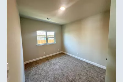 709 Bass Lake Lane, Cleburne, TX 76033 - Photo 12