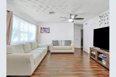 2002 Meadow Lane, Arlington, TX 76010 - Photo 4