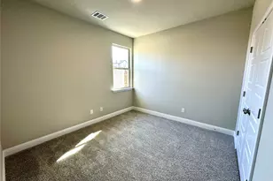 710 Broken Bow Ln, Cleburne, TX 76033 - Photo 6