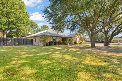 1602 Murry Drive, Cleburne, TX 76033 - Photo 32