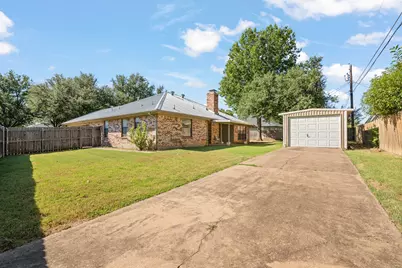 1602 Murry Drive, Cleburne, TX 76033 - Photo 28