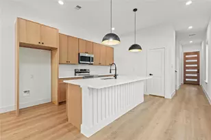 3523 S Harwood St, Dallas, TX 75215 - Photo 6