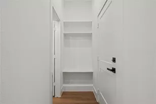 3523 S Harwood St, Dallas, TX 75215 - Photo 12