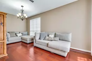 337 Sweet Leaf Ln, Lake Dallas, TX 75065 - Photo 4