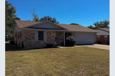 1413 Phillips Street, Cleburne, TX 76033 - Photo 1