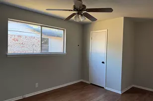 1413 Phillips St, Cleburne, TX 76033 - Photo 4