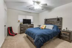 2719 N Surrey Dr, Carrollton, TX 75006 - Photo 28