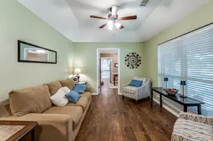 2719 N Surrey Dr, Carrollton, TX 75006 - Photo 8