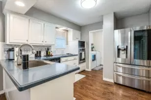 2719 N Surrey Dr, Carrollton, TX 75006 - Photo 16