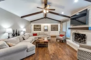 2719 N Surrey Dr, Carrollton, TX 75006 - Photo 20