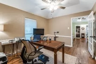 2719 N Surrey Dr, Carrollton, TX 75006 - Photo 12