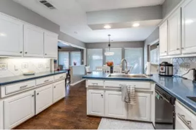 2719 N Surrey Drive, Carrollton, TX 75006 - Photo 14