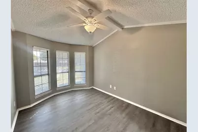 212 W Oaks Circle, Sulphur Springs, TX 75482 - Photo 8