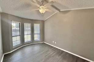 212 W Oaks Circle, Sulphur Springs, TX 75482 - Photo 8