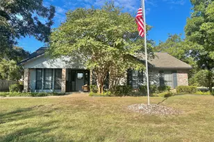 212 W Oaks Circle, Sulphur Springs, TX 75482 - Photo 1