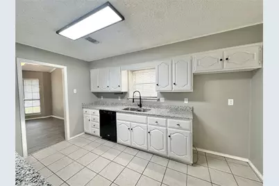 212 W Oaks Circle, Sulphur Springs, TX 75482 - Photo 6