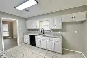 212 W Oaks Circle, Sulphur Springs, TX 75482 - Photo 6