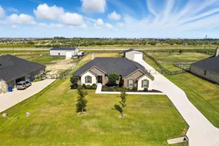 12812 Cold Spring Ln, Ponder, TX 76259 - Photo 2