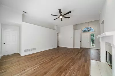4220 Oak Grove Drive, Carrollton, TX 75010 - Photo 14