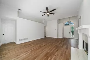 4220 Oak Grove Dr, Carrollton, TX 75010 - Photo 14
