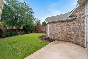4220 Oak Grove Dr, Carrollton, TX 75010 - Photo 26