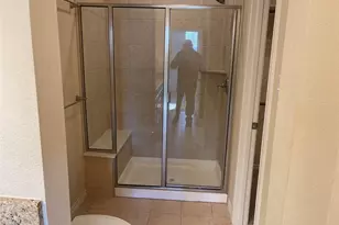 950 Henderson St, Fort Worth, TX 76102 - Photo 14