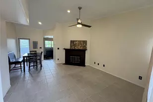 2736 Silver Creek Dr, Arlington, TX 76006 - Photo 6