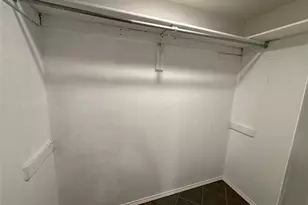 2736 Silver Creek Dr, Arlington, TX 76006 - Photo 22