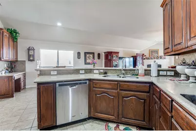 626 Saddlebrook, DeSoto, TX 75115 - Photo 8