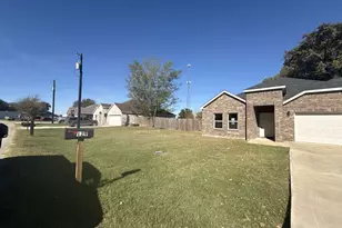 129 Towering Oaks, Tool, TX 75143 - Photo 2