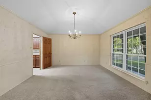 924 Ridgecrest Cir, Denton, TX 76205 - Photo 14