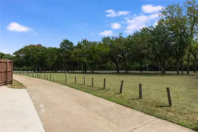 642 Ray Avenue, DeSoto, TX 75115 - Photo 30