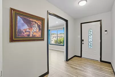 233 Bellvue Drive, Fort Worth, TX 76134 - Photo 4