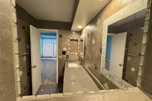 2736 Silver Creek Dr, Arlington, TX 76006 - Photo 26