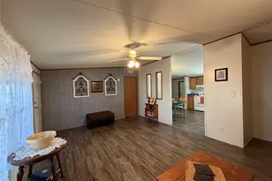 6628 Ashley Ct, Granbury, TX 76049 - Photo 10