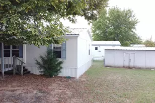 6628 Ashley Ct, Granbury, TX 76049 - Photo 6