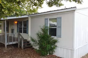 6628 Ashley Ct, Granbury, TX 76049 - Photo 2