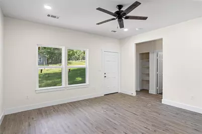 727 W Parnell Street, Denison, TX 75020 - Photo 4