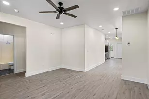 727 W Parnell St, Denison, TX 75020 - Photo 6