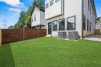 420 N Moore Street, Dallas, TX 75203 - Photo 2