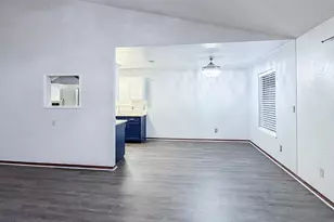 6205 Maple Springs Dr, Arlington, TX 76001 - Photo 4