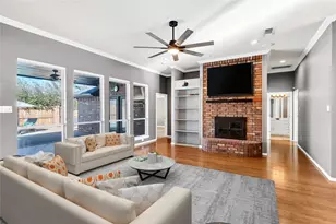 9219 Hanging Moss Dr, Granbury, TX 76049 - Photo 6