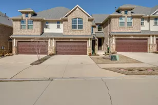 2725 Splendor Dr, Little Elm, TX 75068 - Photo 2